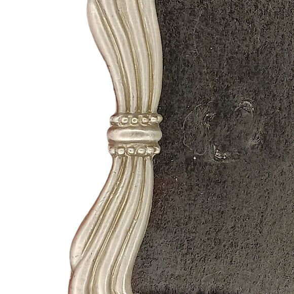 Vintage Miniature Pewter Picture Frame Bow And Ribbon Design 2 x 3 Photo 1 x 2 - Picture 10 of 14